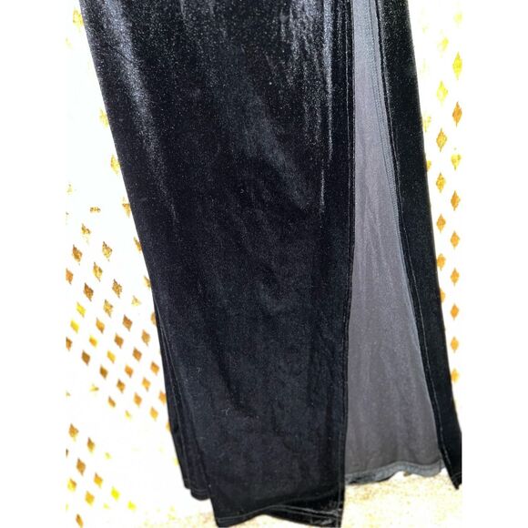 Goth Black velvet evening gown dress with thigh slit long sleeve size L - Picture 8 of 10